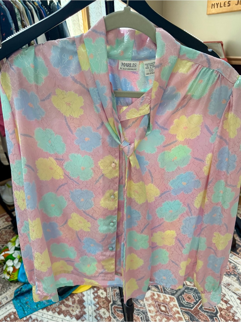 Vintage Marlis Pink Pastel Floral Tie-Neck Top